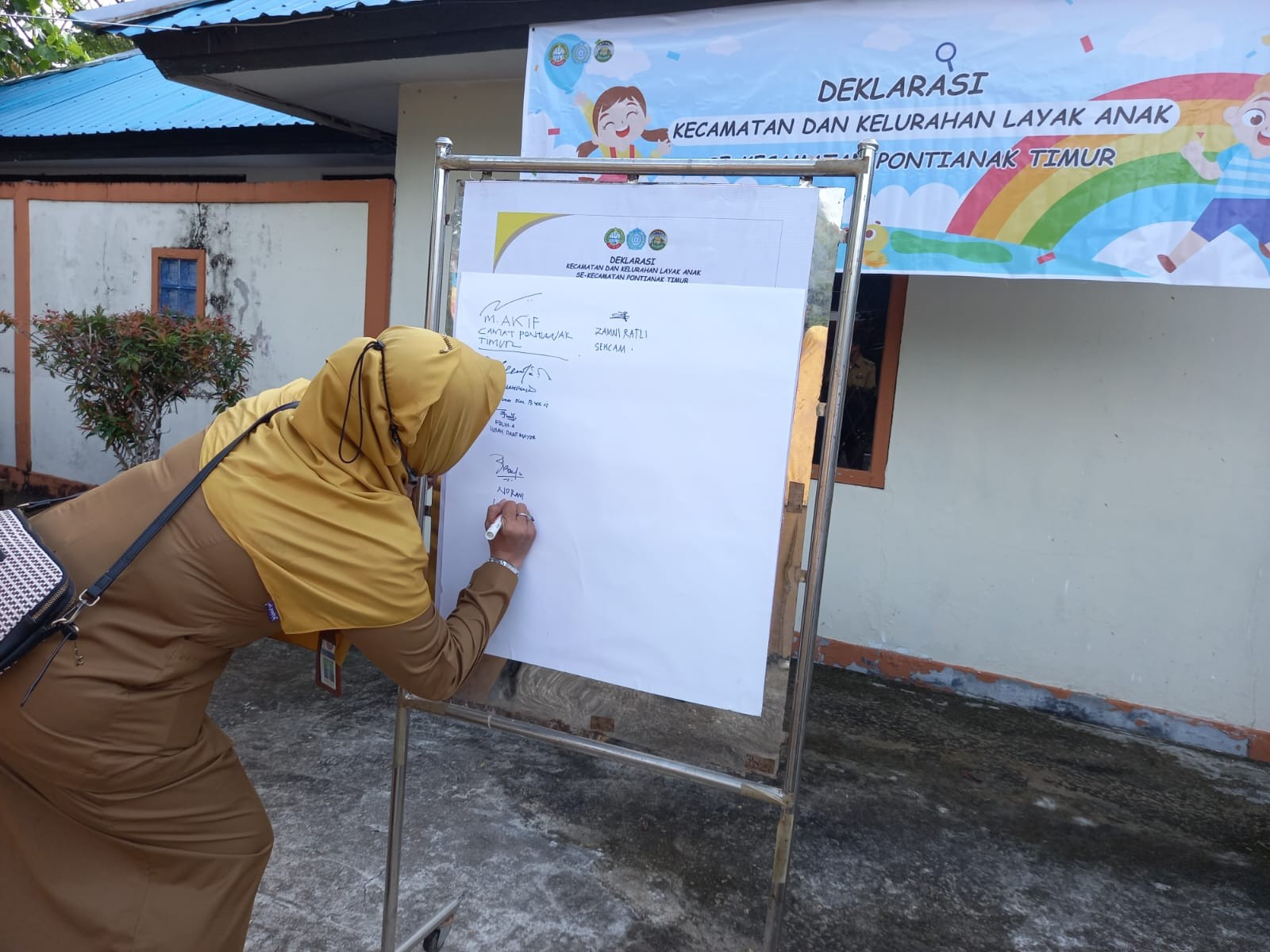 Deklarasi Kecamatan dan Kelurahan Layak Anak Se-Kecamatan Pontianak Timur  13 Maret 2023