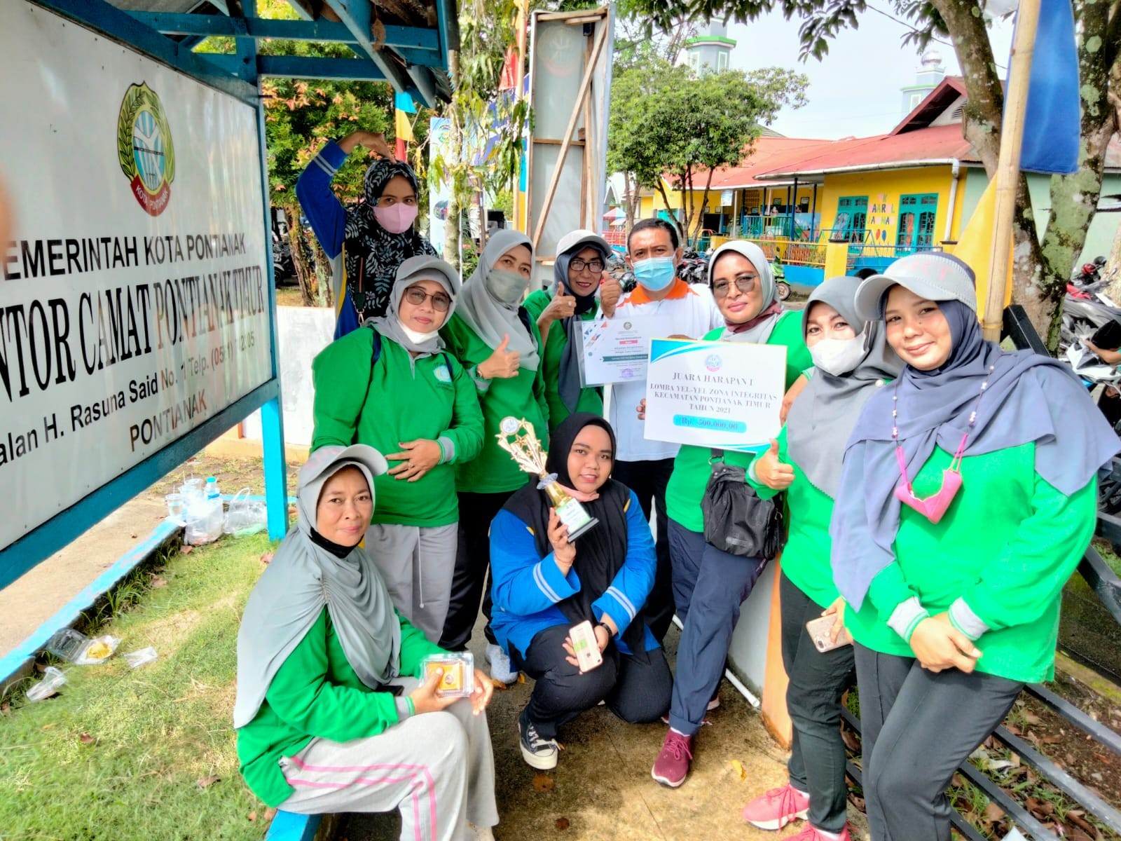 Senam Sehat di Kantor Kecamatan Pontianak Timur