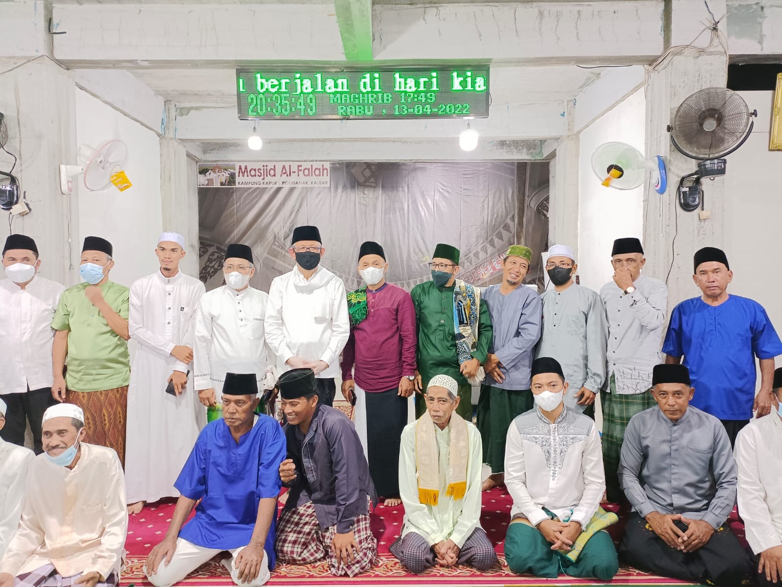 Sholat Terawih Bersama Gubernur Bpk. Sutarmidji 13 April 2022